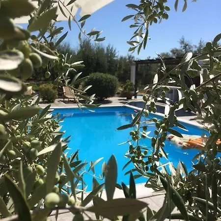 Апартаменты Relaxing Rural Retreat In Mainland Greece *